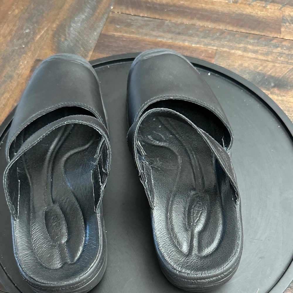 Keen Black Women's Slip on shoes size 7.5 - Picture 3 of 6